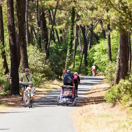 Camping Sunissim La Clairiere. 4 Stars Κάμπινγκ