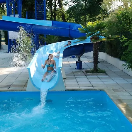 Camping Sunissim La Clairiere. 4 Stars * La Tremblade