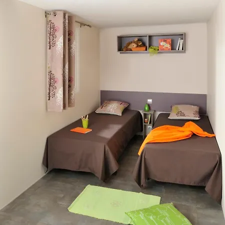 Camping Sunissim La Clairiere. 4 Stars * La Tremblade